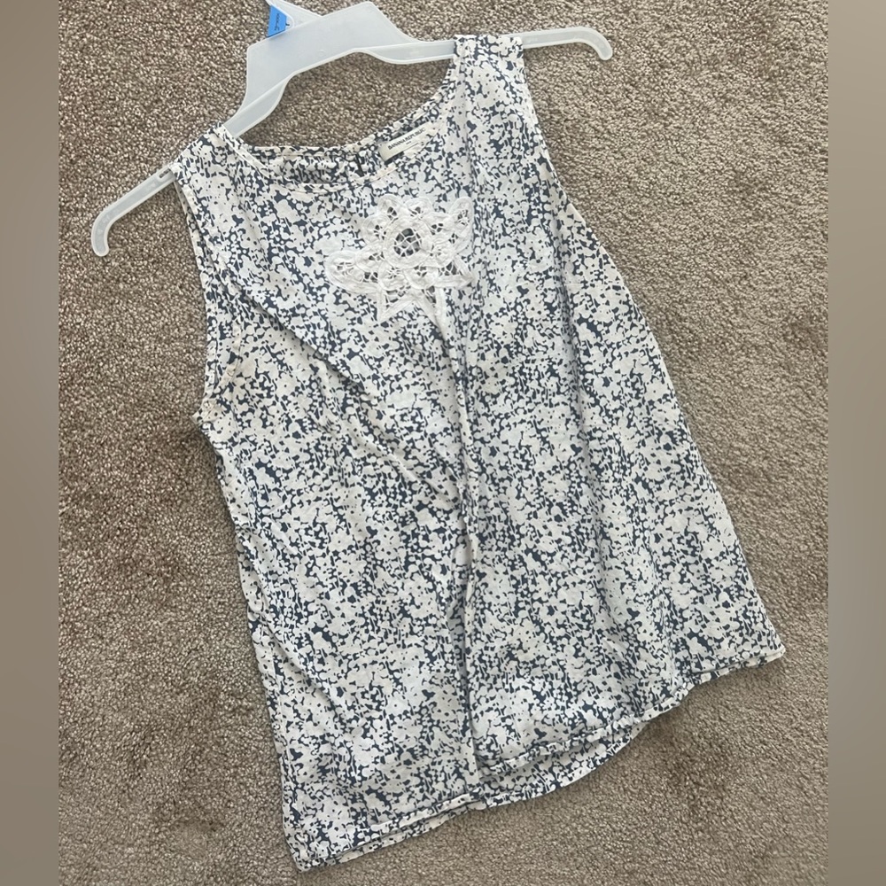 Adorable floral tank